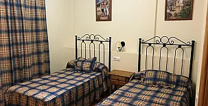 Apartamentos y Cabañas de Madera Arroyo frío 0012