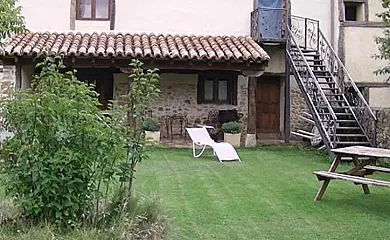 Casa Rural La Tila en Roscales de la Peña (Palencia) - Foto 1