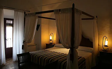 Hotel Rural Las Grullas en Villanueva Del Fresno (Badajoz) - Foto 5