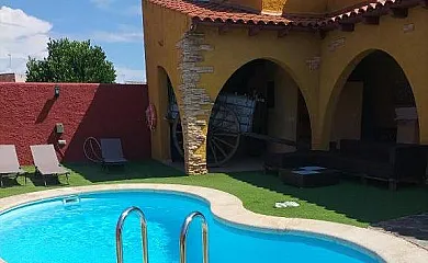 Casa Lares en Casas De Don Pedro (Badajoz) - Foto 1