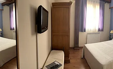 Las Baronas en Santa Cruz de la Salceda (Burgos) - Foto 25