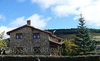 Casa La Cabezuela, Cabaña El Álamo y Chalet Guia de Gredos en Hoyos Del Espino (Ávila) - Foto 1