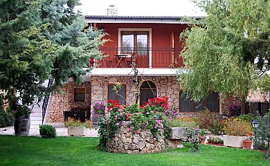 Casa Rural Villa Gómez en Santa Maria Del Campo (Burgos) - Foto 1