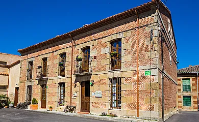 La Posada Real del Buen Camino en Villanueva de Campean (Zamora) - Foto 1