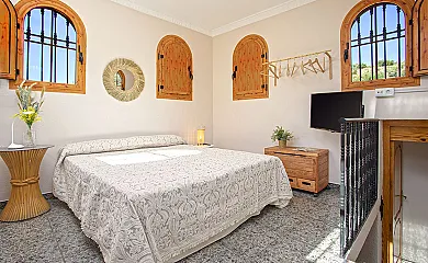 Alojamientos La Axarquia en Alcaucin (Málaga) - Foto 15