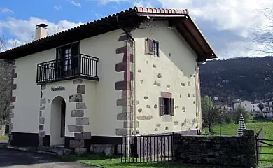 Casa Errotaldea en Narbarte (Navarra) - Foto 1