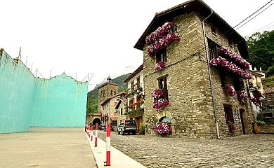 Casa Rural Argonz Etxea en Urzainqui (Navarra) - Foto 1