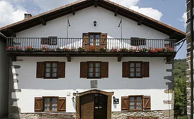 La posada nueva en Bizkarreta. Gerendiain (Navarra) - Foto 1