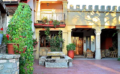 Casa Rural Villa de Llumes en Llumes (Zaragoza) - Foto 4