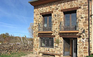 Casas La Fragua en Rebollar (Soria) - Foto 1