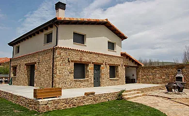 Casita de la Sierra en Cuellar de la Sierra (Soria) - Foto 1