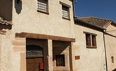 Callejón del Palacio en Muñoveros (Segovia) - Foto 1