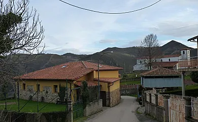 Casa L´Andorvio en Belmonte de Miranda (Asturias) - Foto 1