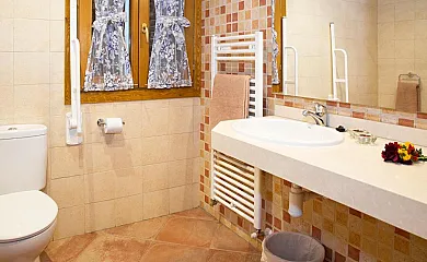 Casa Rural Pueyo en El Pueyo de Araguás (Huesca) - Foto 17