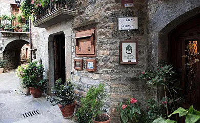 Casa Rural Pueyo en El Pueyo de Araguás (Huesca) - Foto 3