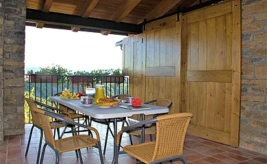 Casa Rural Pueyo en El Pueyo de Araguás (Huesca) - Foto 2