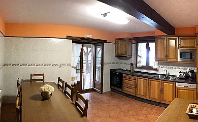 Casa Rural Azkue en Aia (Guipuzcoa) - Foto 9