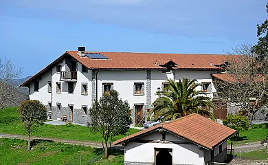 Casa Rural Azkue en Aia (Guipuzcoa) - Foto 1