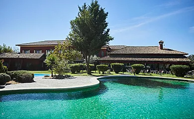 El Mirlo Blanco Hotel Rural en Candeleda (Ávila) - Foto 1