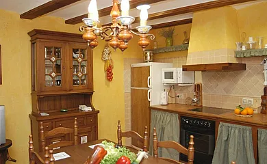 Casa Rural Nuri de Rei A y B en Todolella (Castellón) - Foto 13