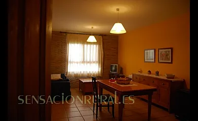 Casa Cubel en Aras de los Olmos (Valencia) - Foto 1