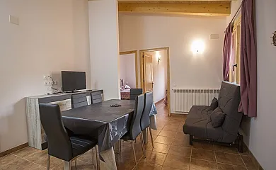 Casa Perdiu y Apartamentos en Guardia de Noguera (Lleida) - Foto 4