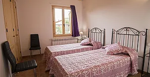 Casa Perdiu y Apartamentos 0011