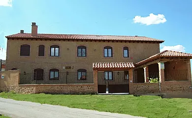 Casa El Cura en Calzadilla de los Hermanillos (León) - Foto 1