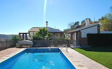 Casa la Herradura en Villanueva de la Concepcion (Málaga) - Foto 1