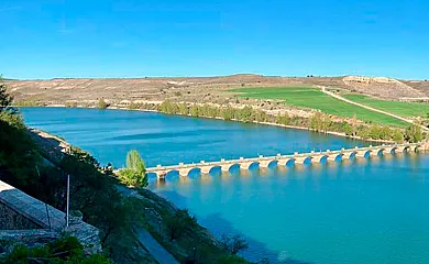 Apartamentos Puerta de la Villa en Maderuelo (Segovia) - Foto 11