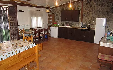 Apartamentos Puerta de la Villa en Maderuelo (Segovia) - Foto 4