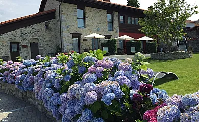 Apartamentos rurales El Hospital de Villahormes en Llanes (Asturias) - Foto 1