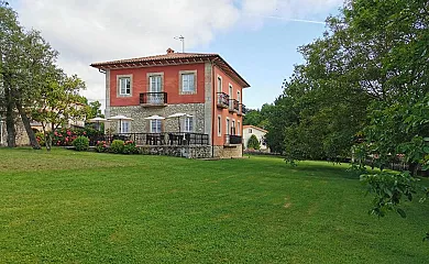 Apartamentos Turísticos Santa marina en Llanes (Asturias) - Foto 1