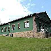 La Escuela de Premio 001