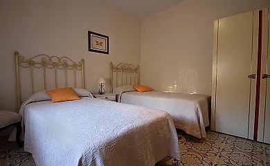 Los Cantones en Villanueva Del Aceral (Ávila) - Foto 4