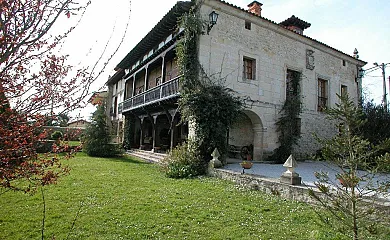 Posada Peredo y Villa en Queveda (Cantabria) - Foto 1