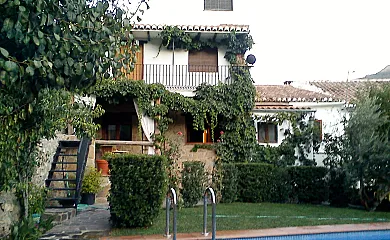 Conjunto Los Prados en Güejar Sierra (Granada) - Foto 2