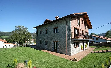 Apartamentos Toraya en Hoz de Anero (Cantabria) - Foto 1