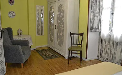 Hotel Casona Dos Lagos en Villaescusa (Cantabria) - Foto 11