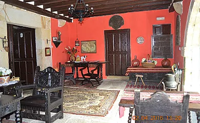 Hotel Casona Dos Lagos en Villaescusa (Cantabria) - Foto 4