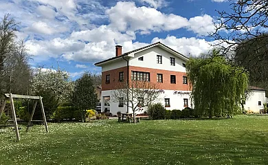 Apartamentos Les Piperes en Corao (Asturias) - Foto 1