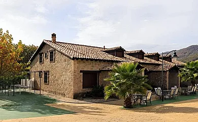 Senderos del Jerte en Casas Del Castañar (Cáceres) - Foto 1