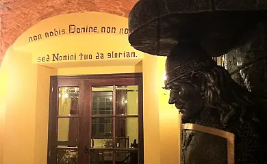 La Casa de los Templarios en Puebla de Alcocer (Badajoz) - Foto 9