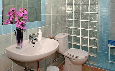 Ca La Siona en Cantallops de Avinyonet (Barcelona) - Foto 21