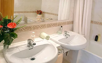 Cal Jeroni en Cantallops de Avinyonet (Barcelona) - Foto 9