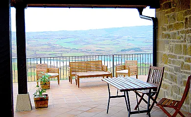 Casa Rural Santamaría en Villanueva de Yerri (Navarra) - Foto 2