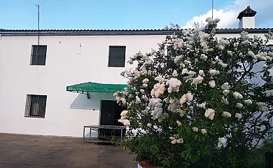 Casa Rural Los Pinches en Cazalla de la Sierra (Sevilla) - Foto 1