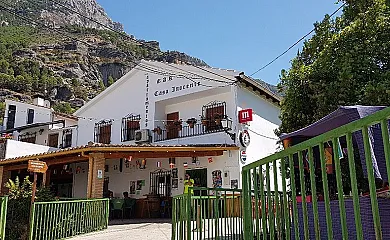 Casa Inocente en Santiago de la Espada (Jaén) - Foto 1