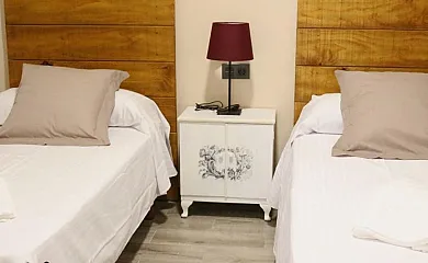 Casa Rural Javier Romero en Villarejo De Fuentes (Cuenca) - Foto 3