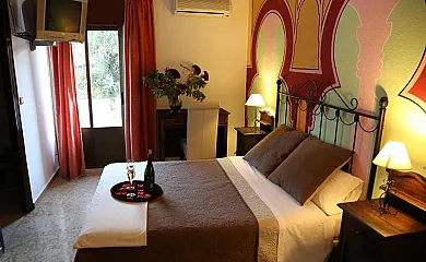 Hotel Puerta Nazarí en Orgiva (Granada) - Foto 1